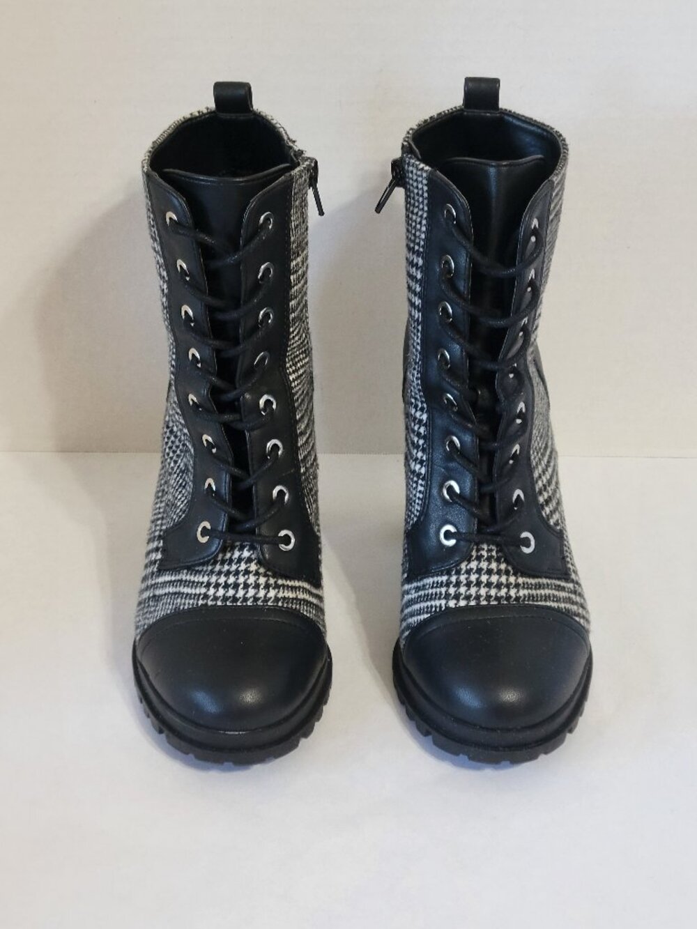 Aldo Black And White Glen Plaid Anorficlya Size 9 US